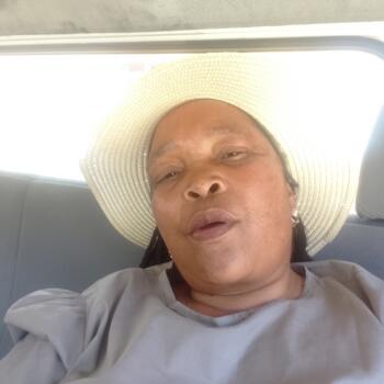 Nanny Newlands West: Lindiwe