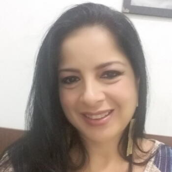 Babysitter Catalão: Raquel