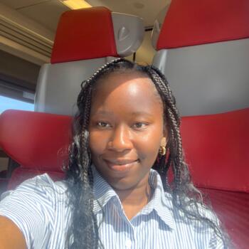 Babysitter in Amiens: Ruth