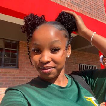 Babysitter in Vosloorus: Theresho