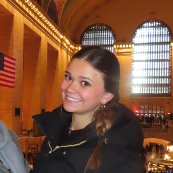 Babysitter in New York: Sarah