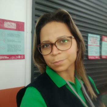 Emprego de babá em Curitiba: emprego de babá Priscila