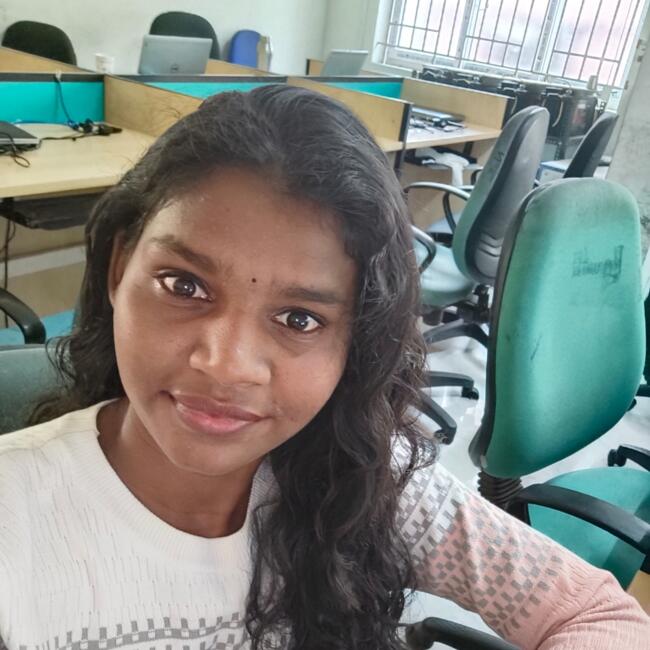 Niñera en Coimbatore: Pavithra