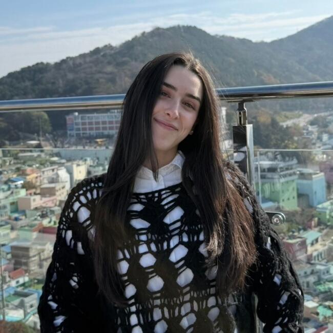 Babysitter in Seoul: Lucia