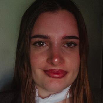 Babysitter in Nogueira: Daniela