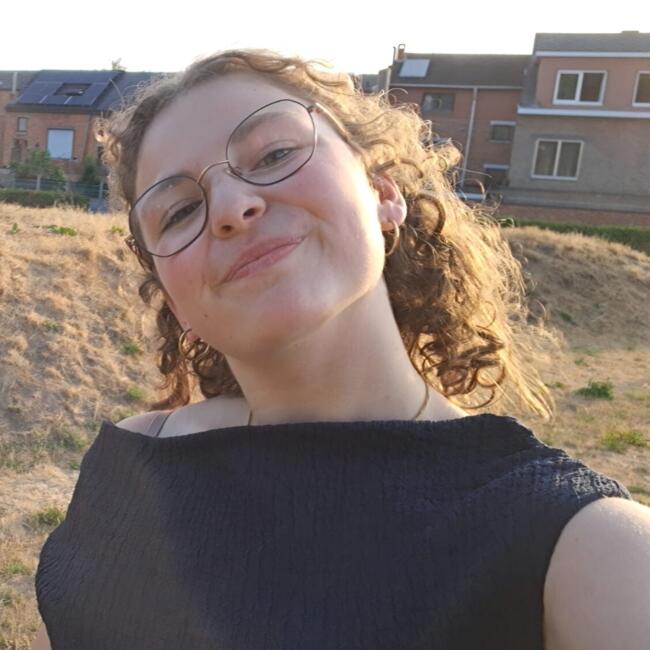 Babysitter in Hasselt: Elena