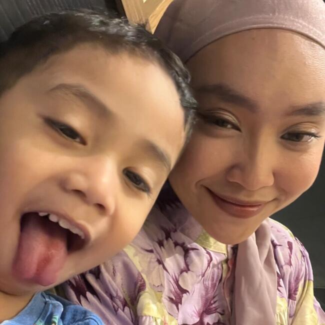 Babysitting job in Singapore: Ashikin