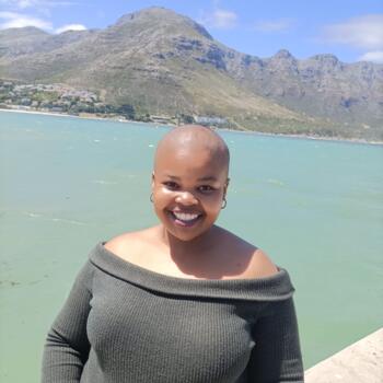 Babysitter in Cape Town: Thabile