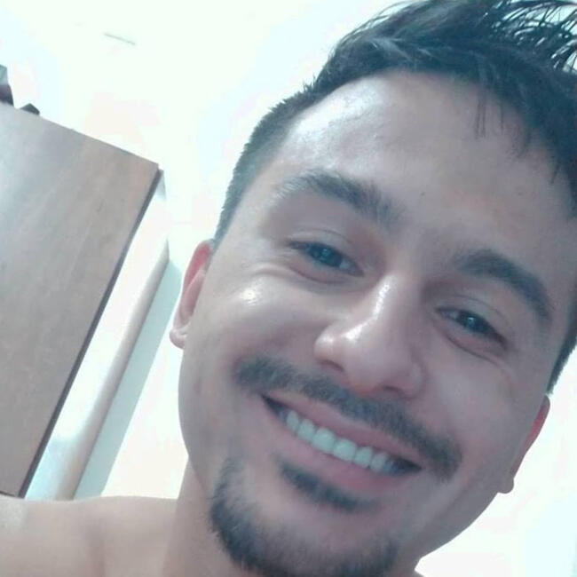 Emprego de babá em Brasília: ALEXANDER