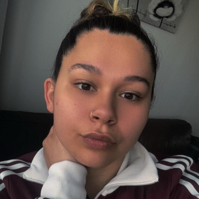 Babysitter in Mons: Valentine