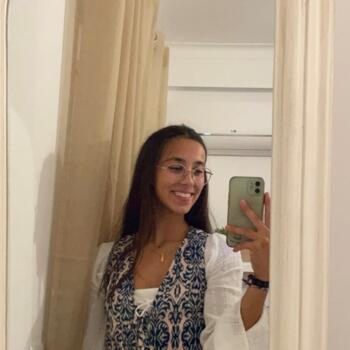 Babysitter em Coruche: Mariana