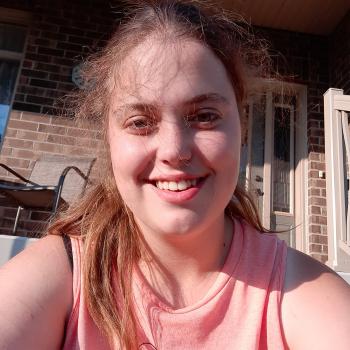 Babysitter in Mount Elgin: Angela