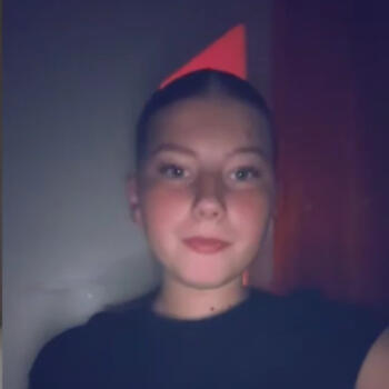 Babysitter in Laroque-d'Olmes: Lea