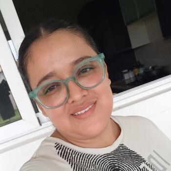 Babysitter Colón: Cinthya