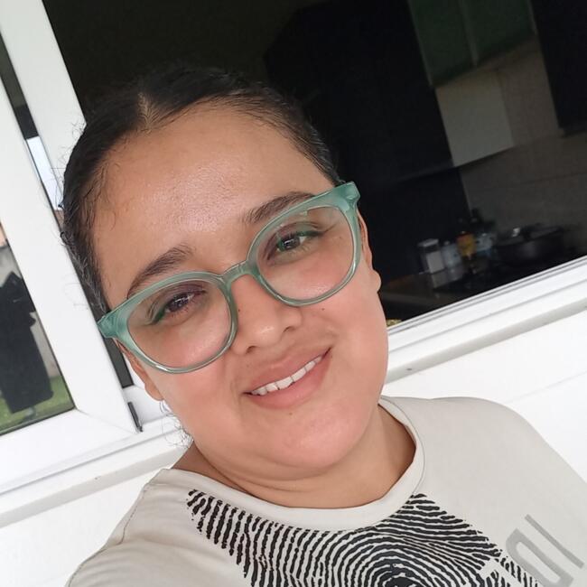 Niñera en Ciudad de Colón: Cinthya