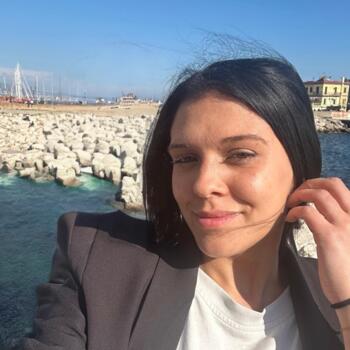 Babysitter στην περιοχή Νάπολη: Sharon