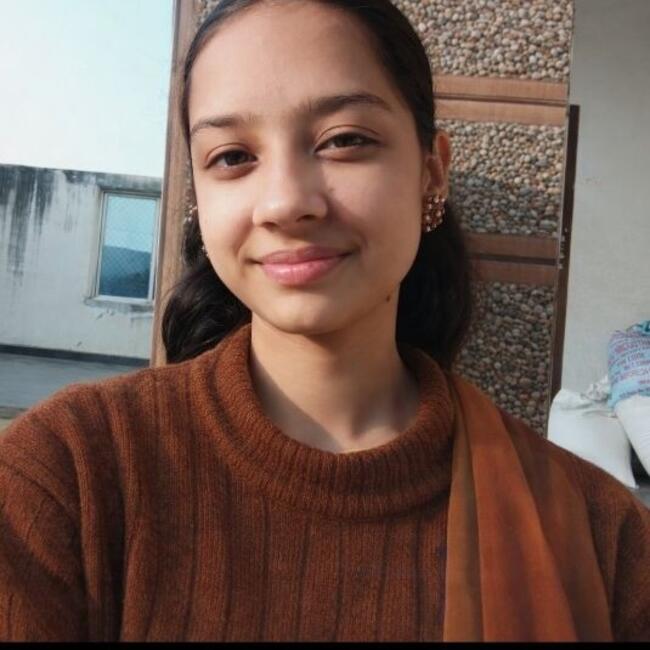 Babysitter in Jaipur: Dixita