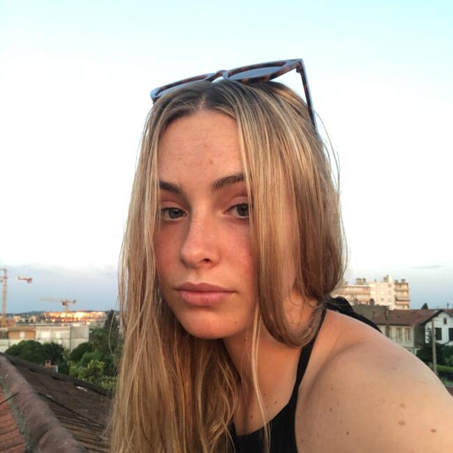 Babysitter in Toulouse: Léanne