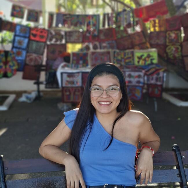 Babysitter in Panama City: Yuri