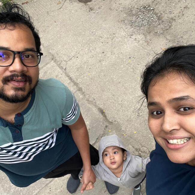 बंगलौर में बेबीसिटिंग की नौकरी: Daksha Khened