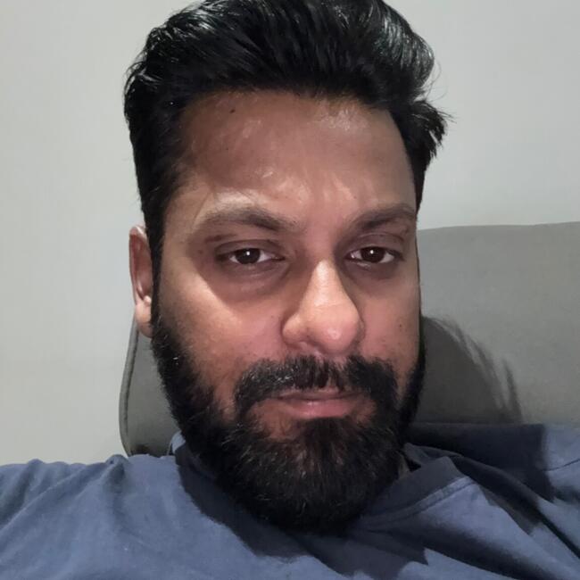 पुणे में बेबीसिटिंग की नौकरी: Amit