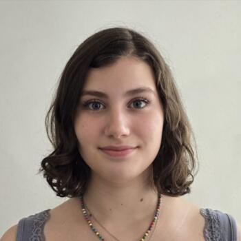 Babysitter in Seville: Daniela