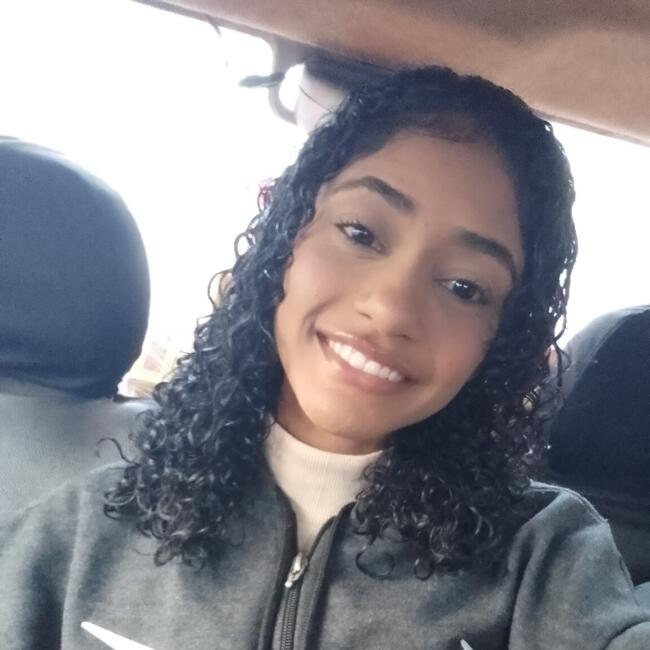 Babysitter in Paragominas: Marina