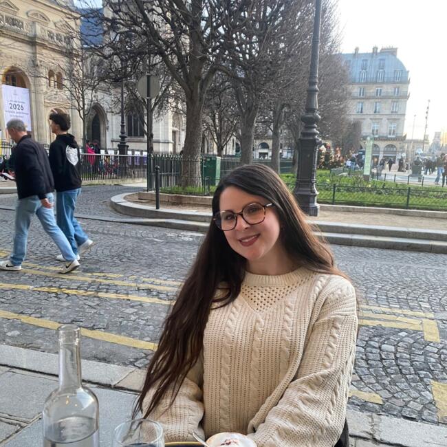 Babysitter in Clichy: Samia