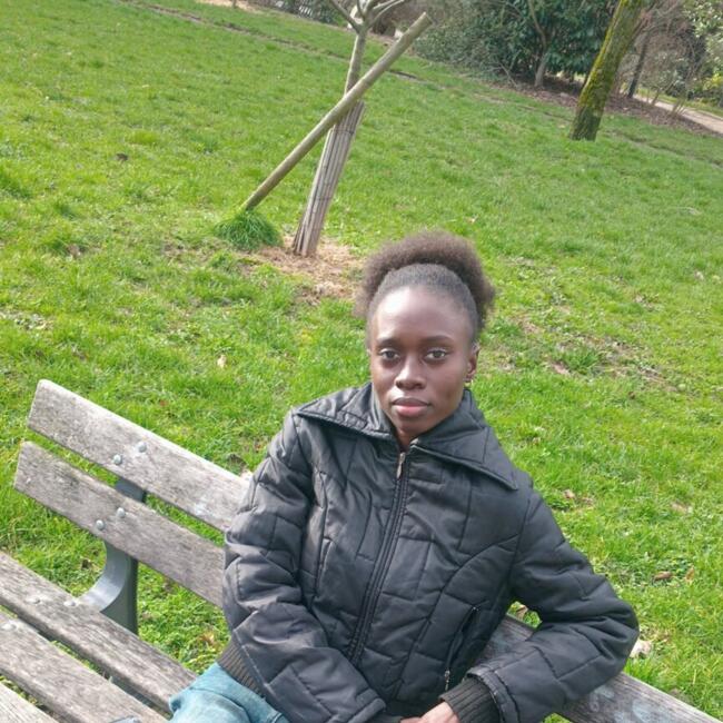 Babysitter in Caluire-et-Cuire: Maimouna