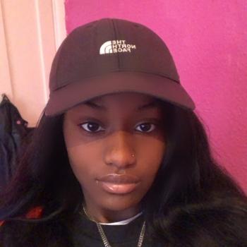 Babysitter in Luton: Shania
