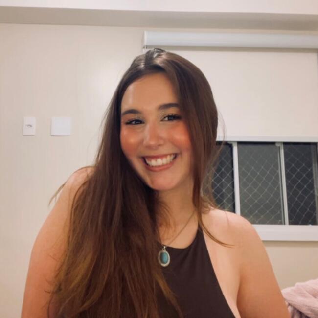 Babysitter in São Paulo: Camila