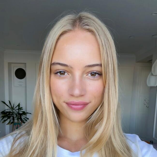 Babysitter in London: Alina