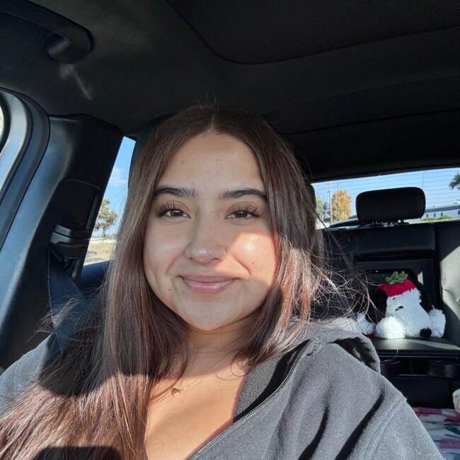 Babysitter in Riverside: Karol