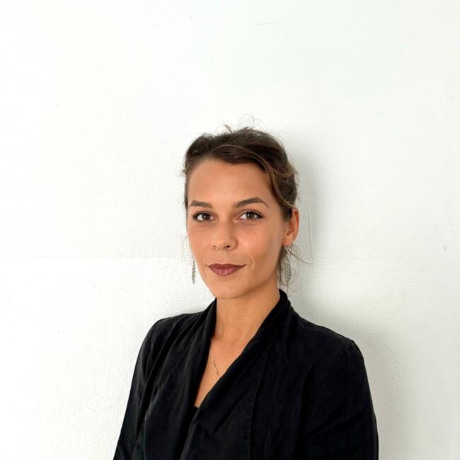 Babysitter in Launceston: Viola