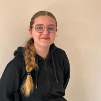 Babysitter em Liévin: Julia