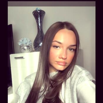 Babysitter in Esch an der Alzette: Hana