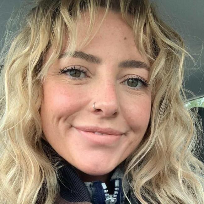 Baby-sitter in Hobart: Julia