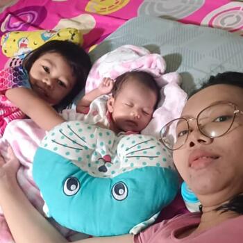 Babysitting job in Depok: babysitting job Gusti