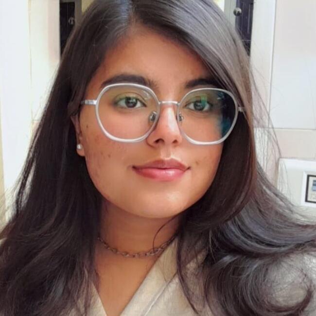 Babysitter in Sydney: Ananya