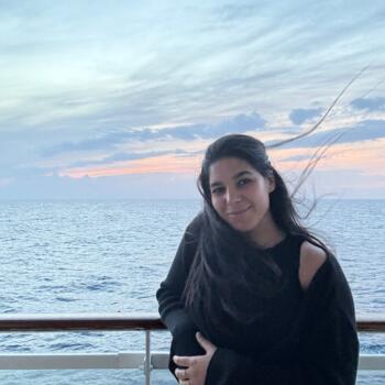 Babysitter in Paris: Nourhane
