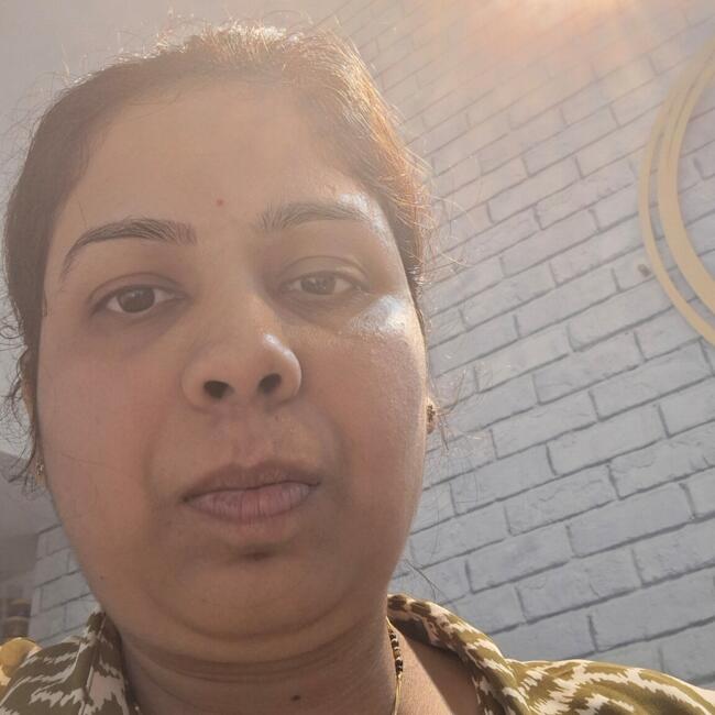 Babysitting job in Nagpur: Pratiksha