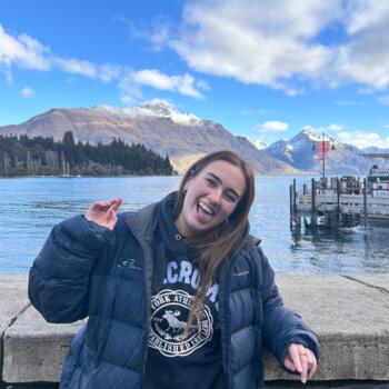 Babysitter in Dunedin: Cadey