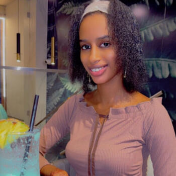 Babysitting job in Montreal: babysitting job LADY