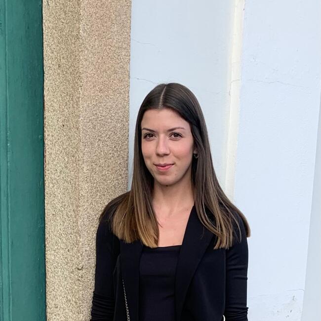 Babysitter em Oliveira do Bairro: Melanie