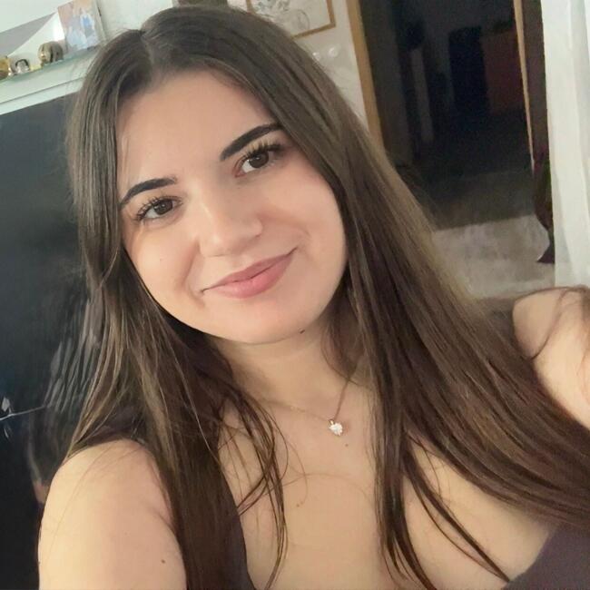 Babysitter in Mulhouse: Nejma