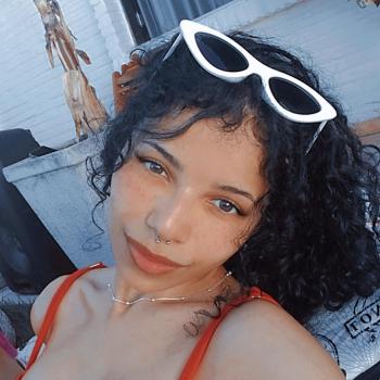 Babá em Fortaleza: Lina