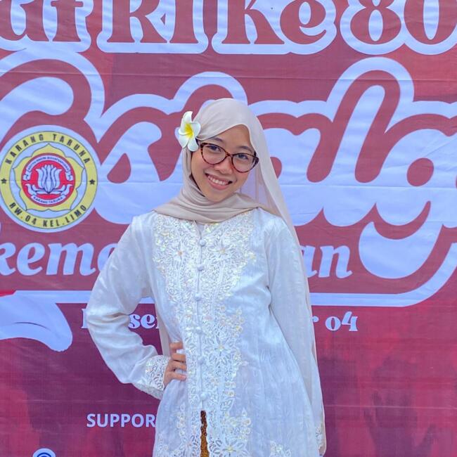 Babysitter in Depok: Jessica