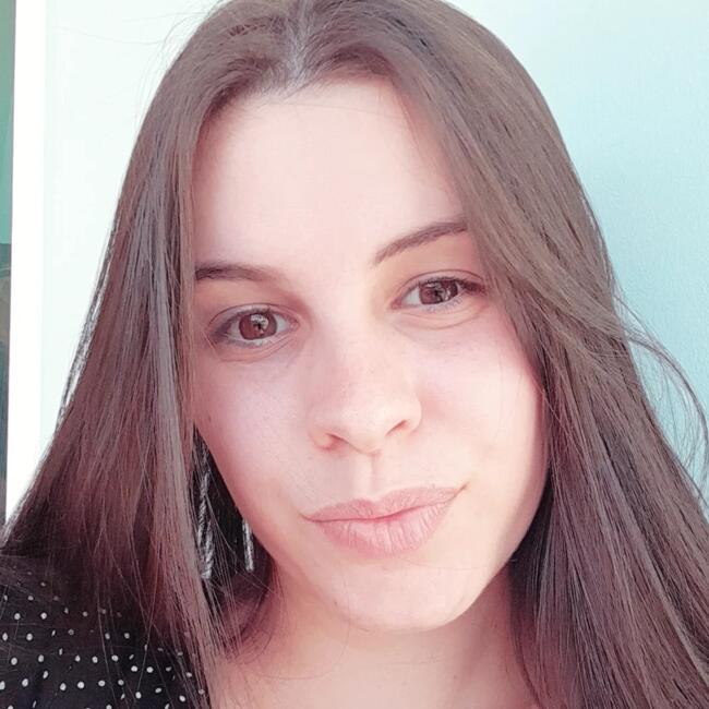 Babá em Blumenau: Fernanda