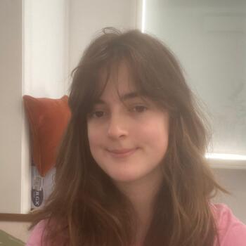 Babysitter in Carshalton: Laura Joy