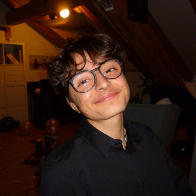 Babysitter in Échandens: Tim